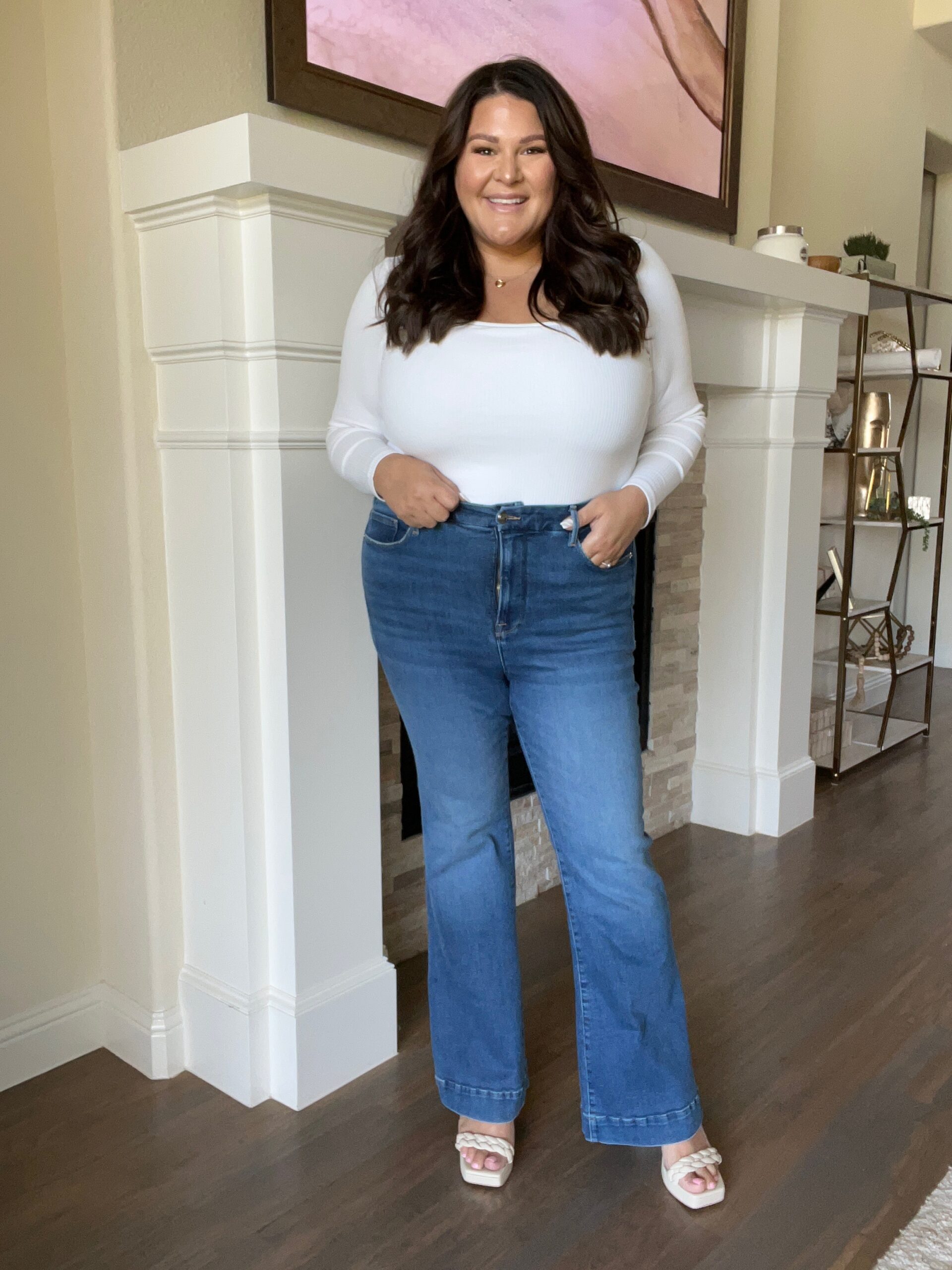 Style With Plus Size Flare Jeans  Flare pants, Flare leggings, Fashion